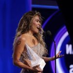 «Los AMAs 2026: La Noche en que Karol G se Consolidó como Leyenda de la Música Latina»