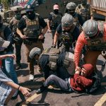 «Protestas en Newark: Detenciones y Uso de Fuerza entre Manifestantes y el ICE en Delaney Hall»