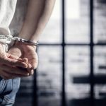 Abinader firma decretos de extradición: Dos dominicanos serán juzgados en EE.UU. por narcotráfico