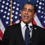 «Por qué Adriano Espaillat es la mejor opción para el Distrito 13 en las primarias demócratas»