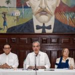 «Abinader en Santiago: Reunión con líderes comunitarios y entrega de obras que transforman la provincia»