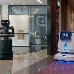 El Hotel del Futuro en China: Robots Coordinados por IA para una Experiencia Turística Única