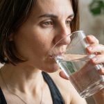 «La ciencia lo confirma: La deshidratación aumenta el cortisol y el estrés»