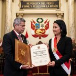Histórico giro en Perú: Keiko Fujimori asume la presidencia tras recibir sus credenciales oficiales