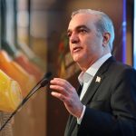 «Abinader promete transparencia: Gobierno revelará fórmula de precios de combustibles y efecto de subsidios»