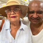 La tercera edad también tiene derecho a bailar, compartir y disfrutar la vida en los colmadones dominicanos