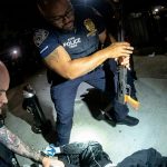 «NYPD Realiza 16 Arrestos por Armas Durante el Desfile Dominicano, Incluyendo un Adolescente con Fusil»