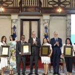 «Luis Abinader entrega la Medalla al Mérito Magisterial 2026: ‘El Gobierno reafirma su compromiso con la educación'»