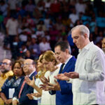 Comunidad cristiana reconoce a Abinader y el Presidente responde hablando de su fe