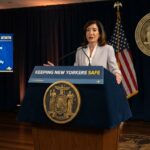 «Nueva York distribuye $1,000 millones en cheques para aliviar el costo de la energía en hogares»
