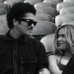 «Bruno Mars y Karol G: ¿Estrategia promocional o romance real?»
