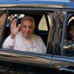 Oraciones, rosarios y fe: así transcurrió la jornada quirúrgica del Papa León XIV