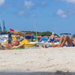 Del viajero urbano de US$116 al lujo de US$2,000 diarios: la nueva era de datos con la que República Dominicana quiere capturar turistas de alto consumo