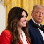 Factura de 100,000 dólares, regalos y amenazas: las acusaciones que hundieron a la embajadora Kimberly Guilfoyle